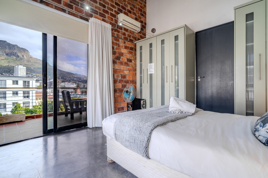 2 Bedroom Property for Sale in Cape Town City Centre Western Cape